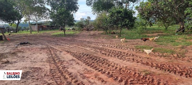 Gleba com 2 quartos no Região da Água Limpa (foto 2 de 6)