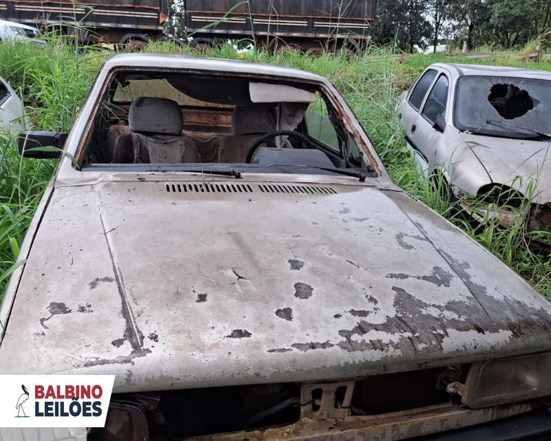 Lote 10 | MT - Canarana | Sucata - Volkswagen Voyage CL 1.8 - 1993